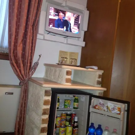 Ca'nova Alloggi بيت ضيافة 2*