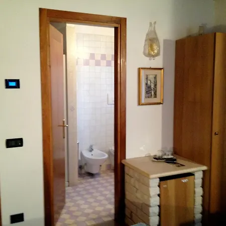 بيت ضيافة Ca'nova Alloggi 2*